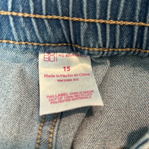 No Boundaries Jean Shorts - Picture 5 of 5